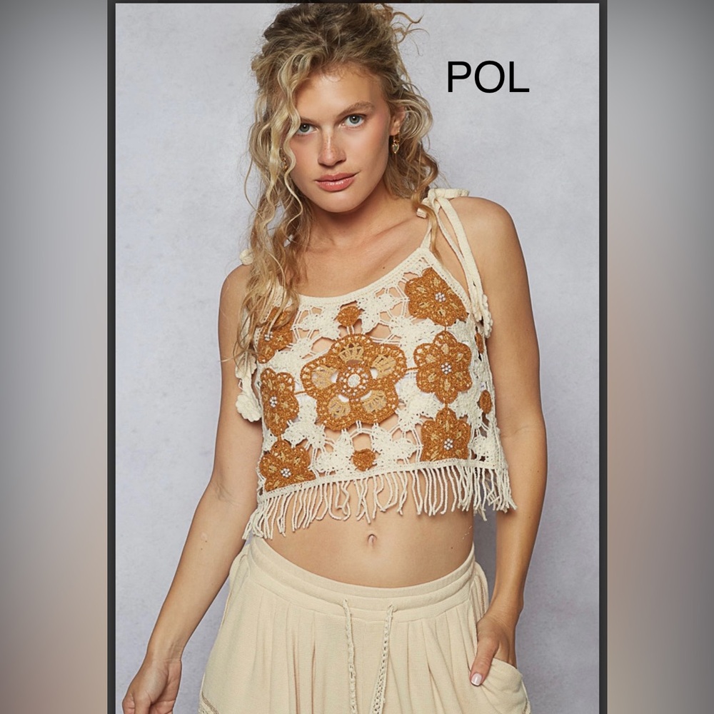 BP214-3🤎POL powerful Cream and Brown Crochet Fringe Top w/ties! Amazing!